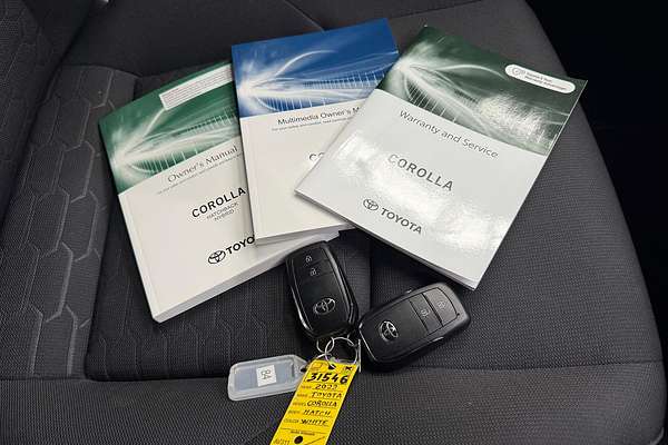 2022 Toyota Corolla Ascent Sport Hybrid ZWE211R