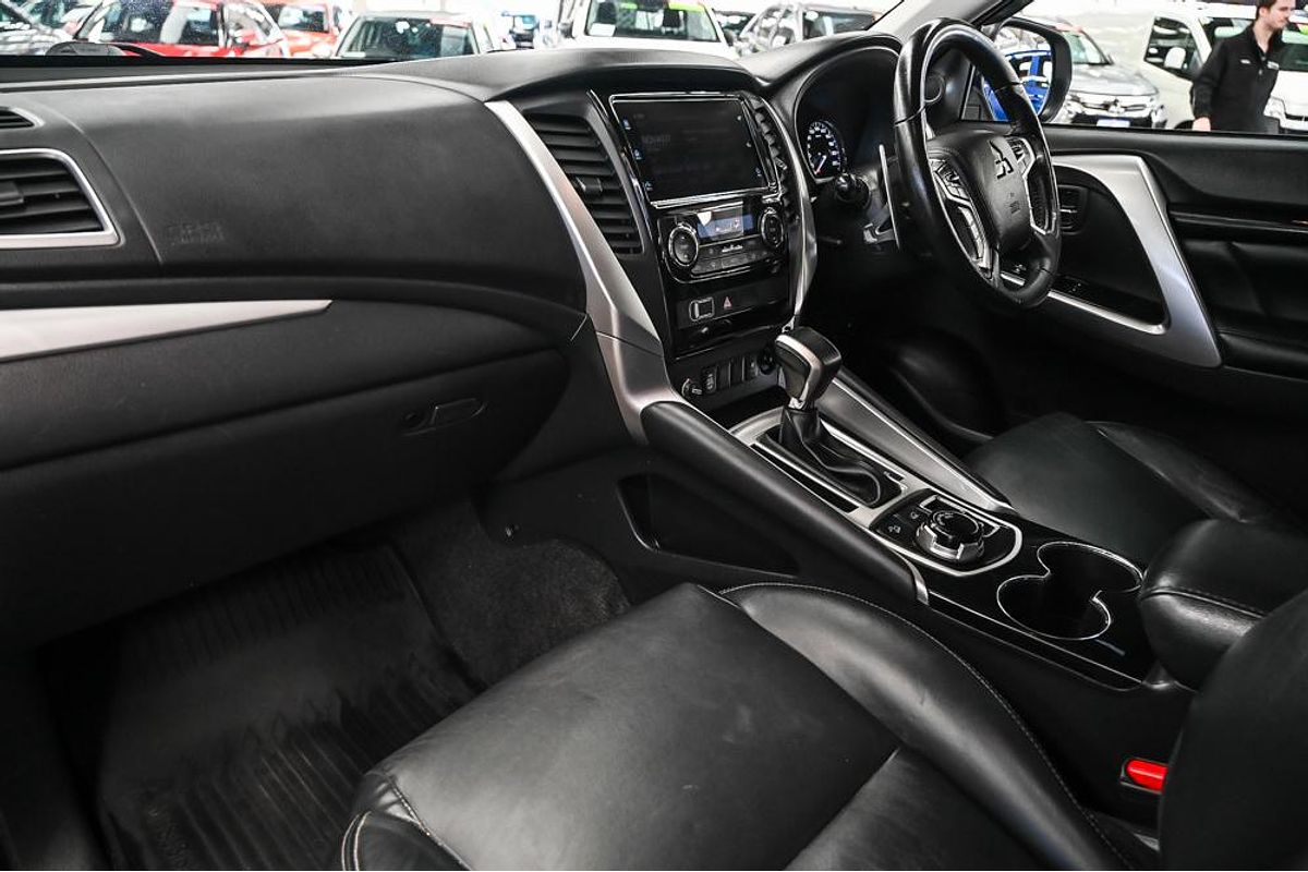 2019 Mitsubishi Pajero Sport GLS QE