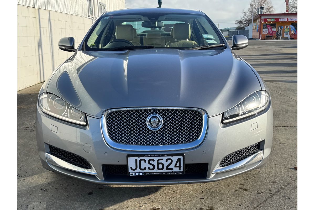 2013 Jaguar XF LUXURY V6 D AUTO