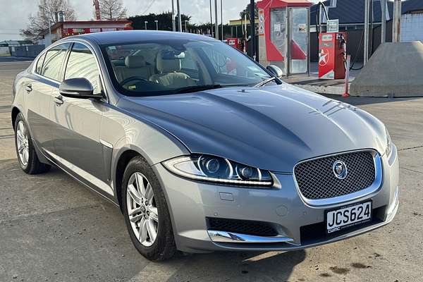 2013 Jaguar XF LUXURY V6 D AUTO