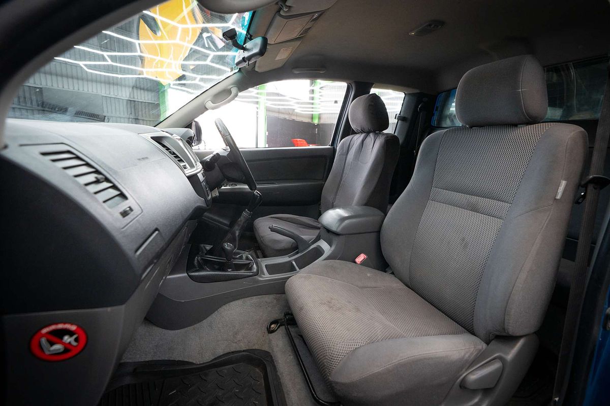 2012 Toyota Hilux SR5 KUN26R 4X4
