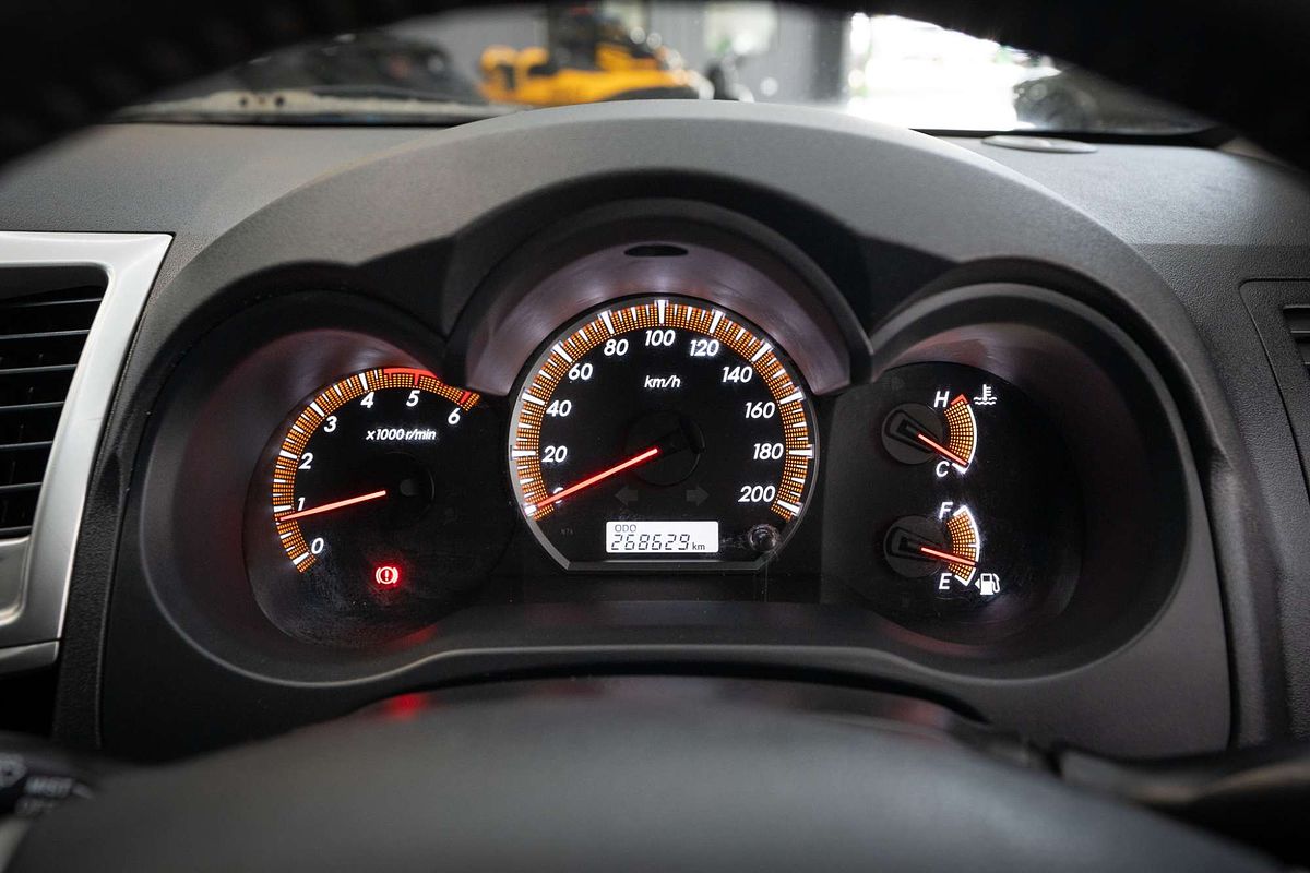 2012 Toyota Hilux SR5 KUN26R 4X4