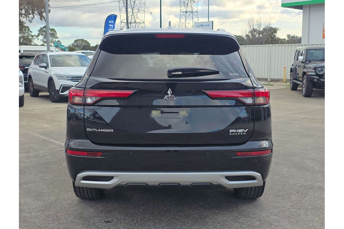 2025 Mitsubishi Outlander PHEV Exceed Tourer ZM