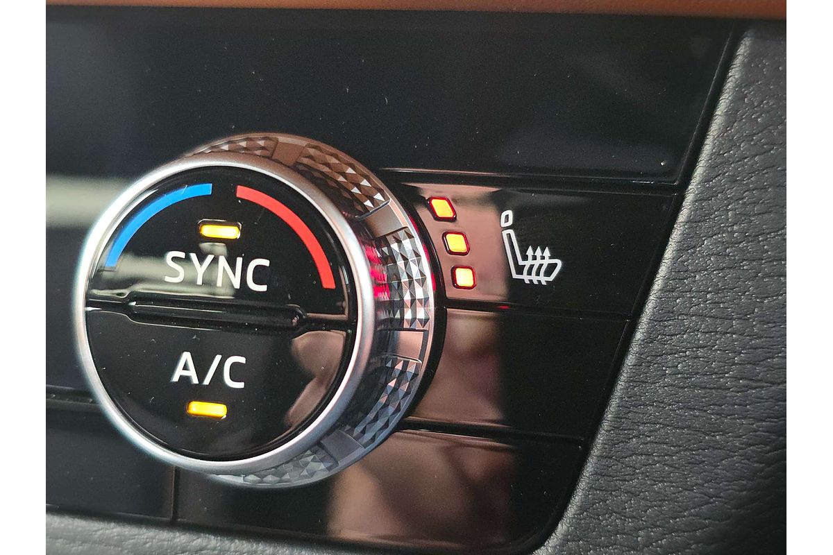 2025 Mitsubishi Outlander PHEV Exceed Tourer ZM