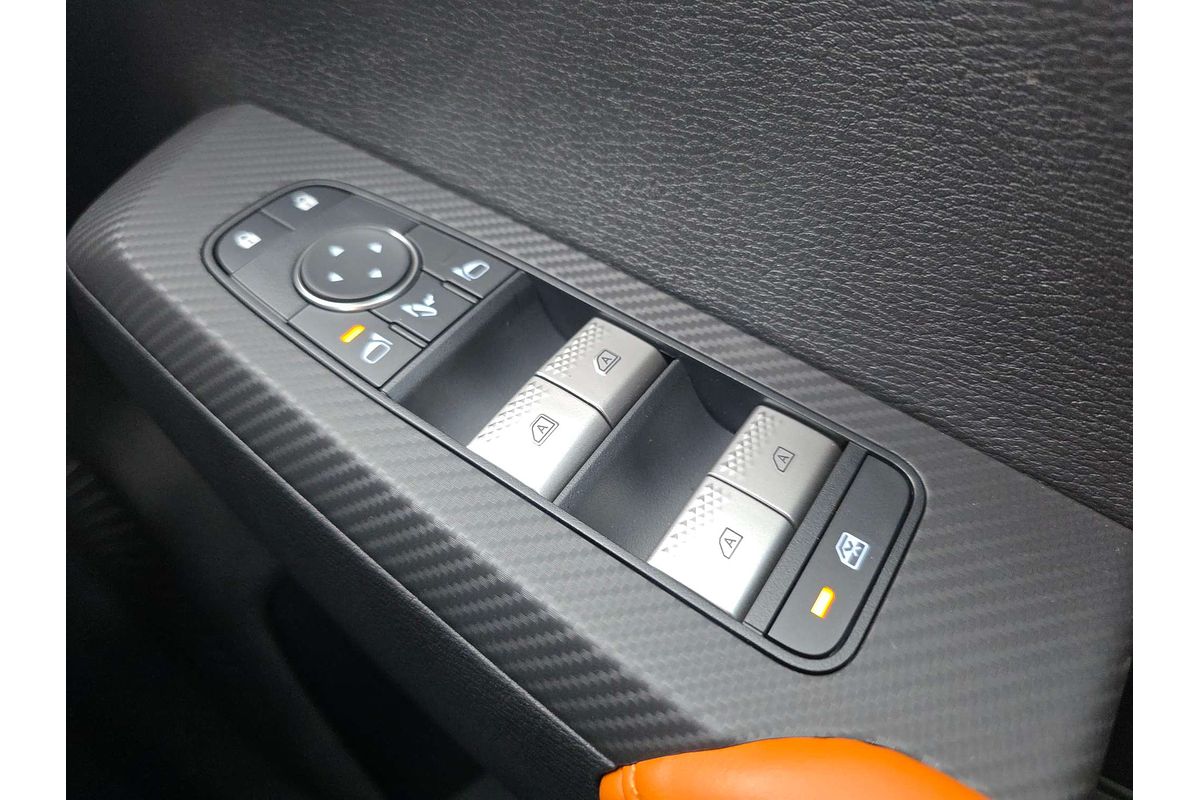 2025 Mitsubishi Outlander PHEV Exceed Tourer ZM