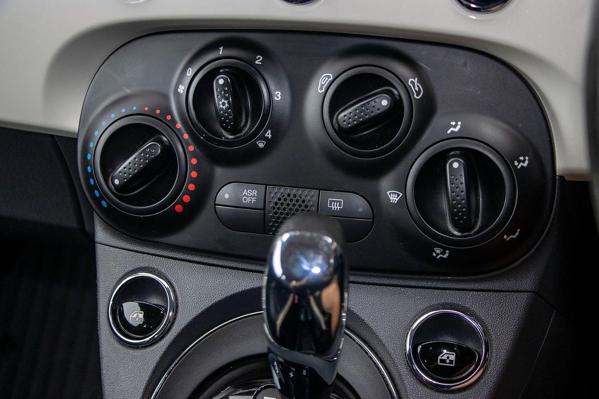 2015 Fiat 500C Lounge Series 3