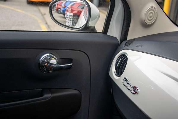 2015 Fiat 500C Lounge Series 3
