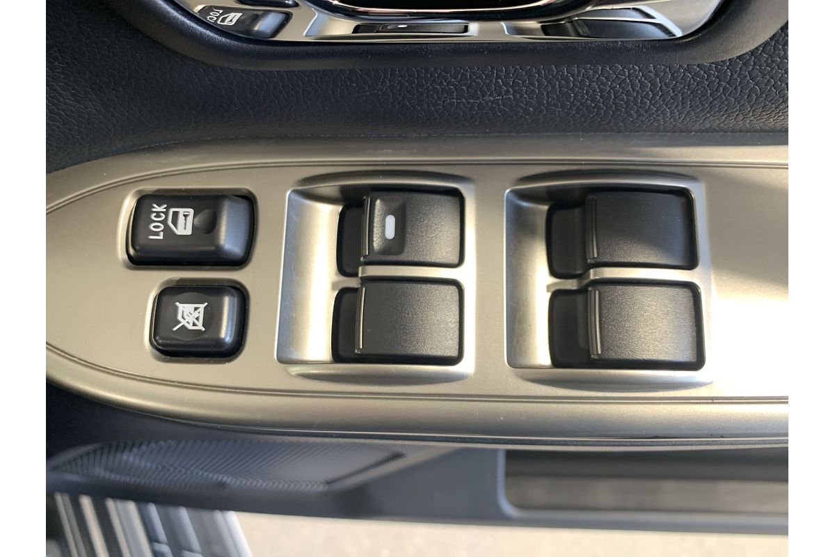 2019 Mitsubishi Pajero GLS Leather Option NX
