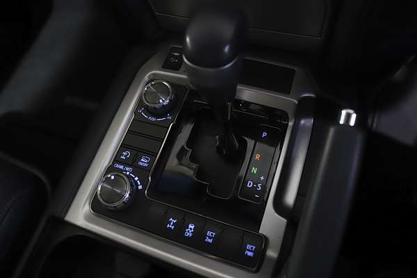 2019 Toyota Landcruiser VX VDJ200R