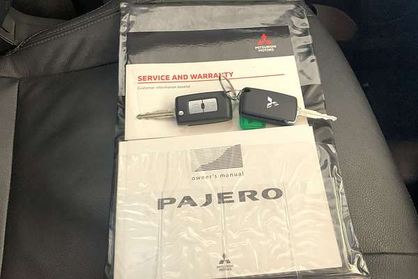 2019 Mitsubishi Pajero GLS Leather Option NX