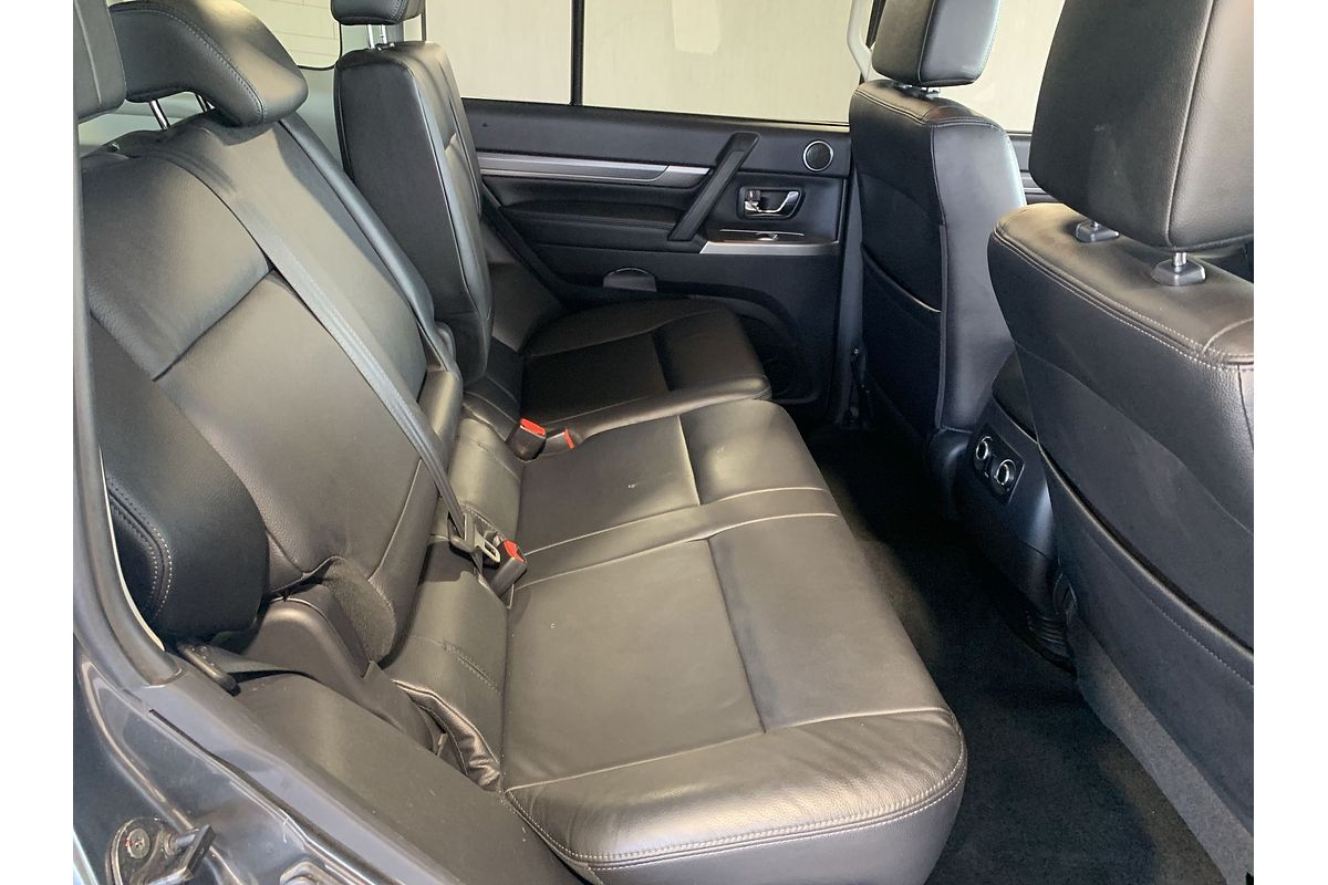 2019 Mitsubishi Pajero GLS Leather Option NX