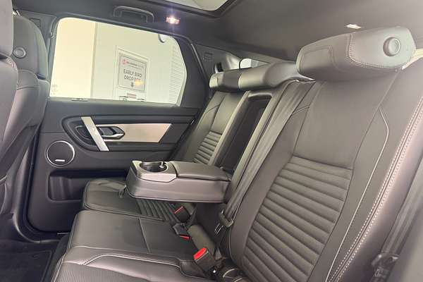2025 Land Rover Discovery Sport P250 Dynamic SE L550