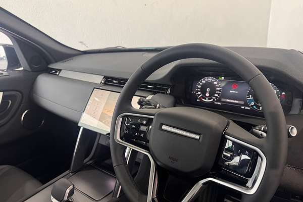 2025 Land Rover Discovery Sport P250 Dynamic SE L550