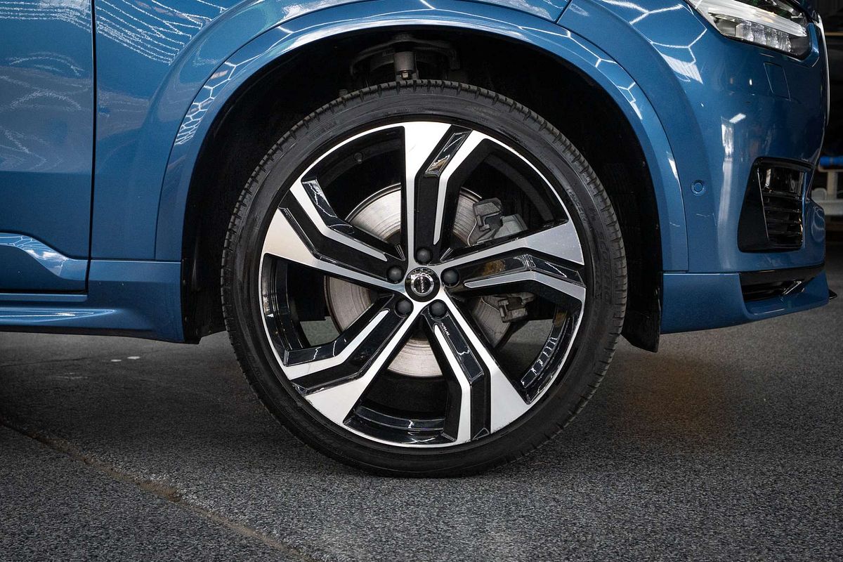 2020 Volvo XC90 T8 R-Design