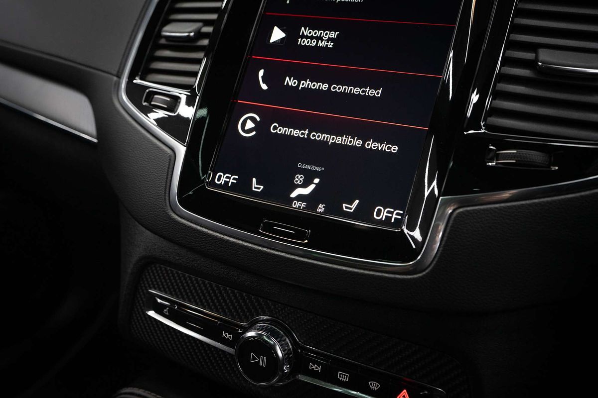 2020 Volvo XC90 T8 R-Design
