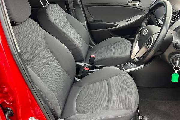2017 Hyundai Accent Sport RB5