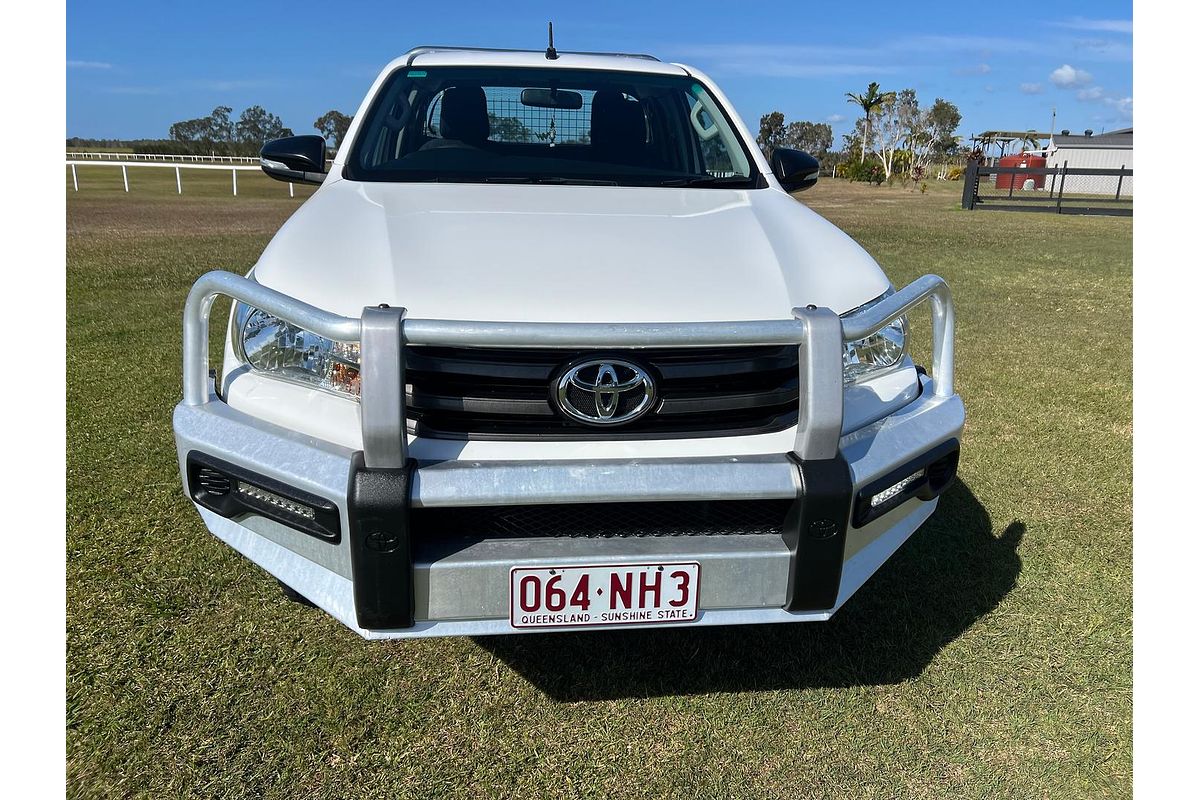 2016 Toyota Hilux SR GUN126R 4X4