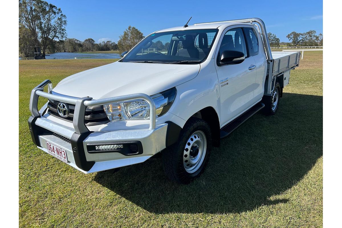 2016 Toyota Hilux SR GUN126R 4X4