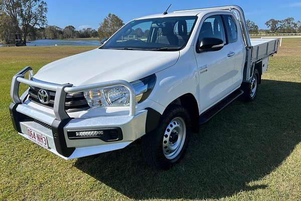 2016 Toyota Hilux SR GUN126R 4X4