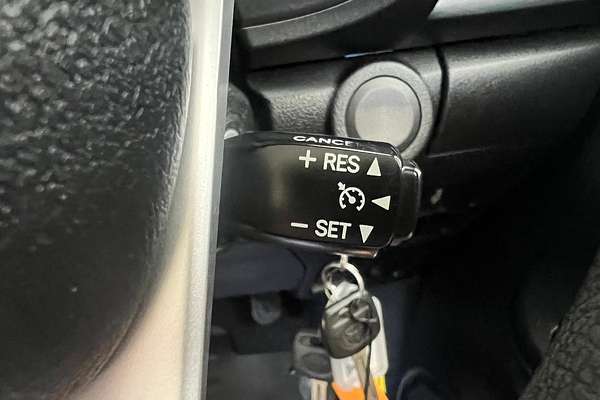 2016 Toyota Hilux SR GUN126R 4X4