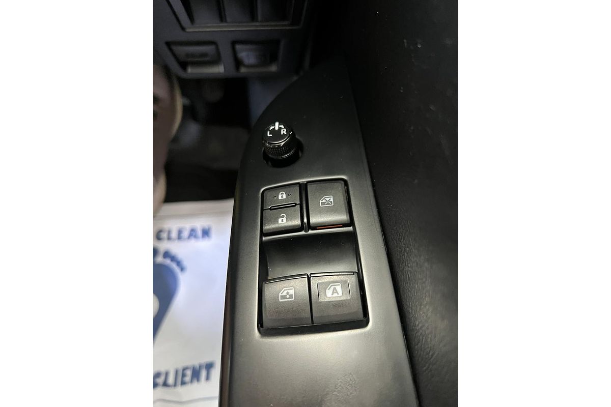 2016 Toyota Hilux SR GUN126R 4X4