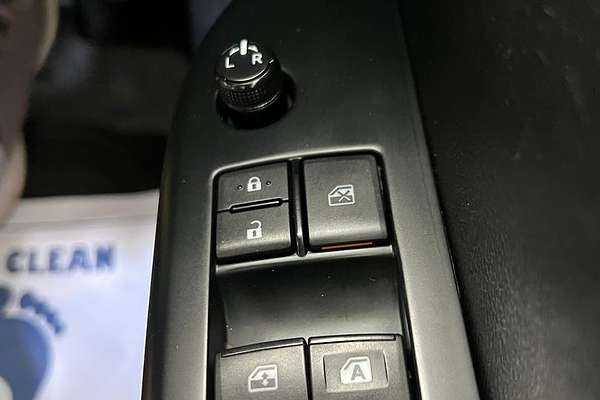 2016 Toyota Hilux SR GUN126R 4X4