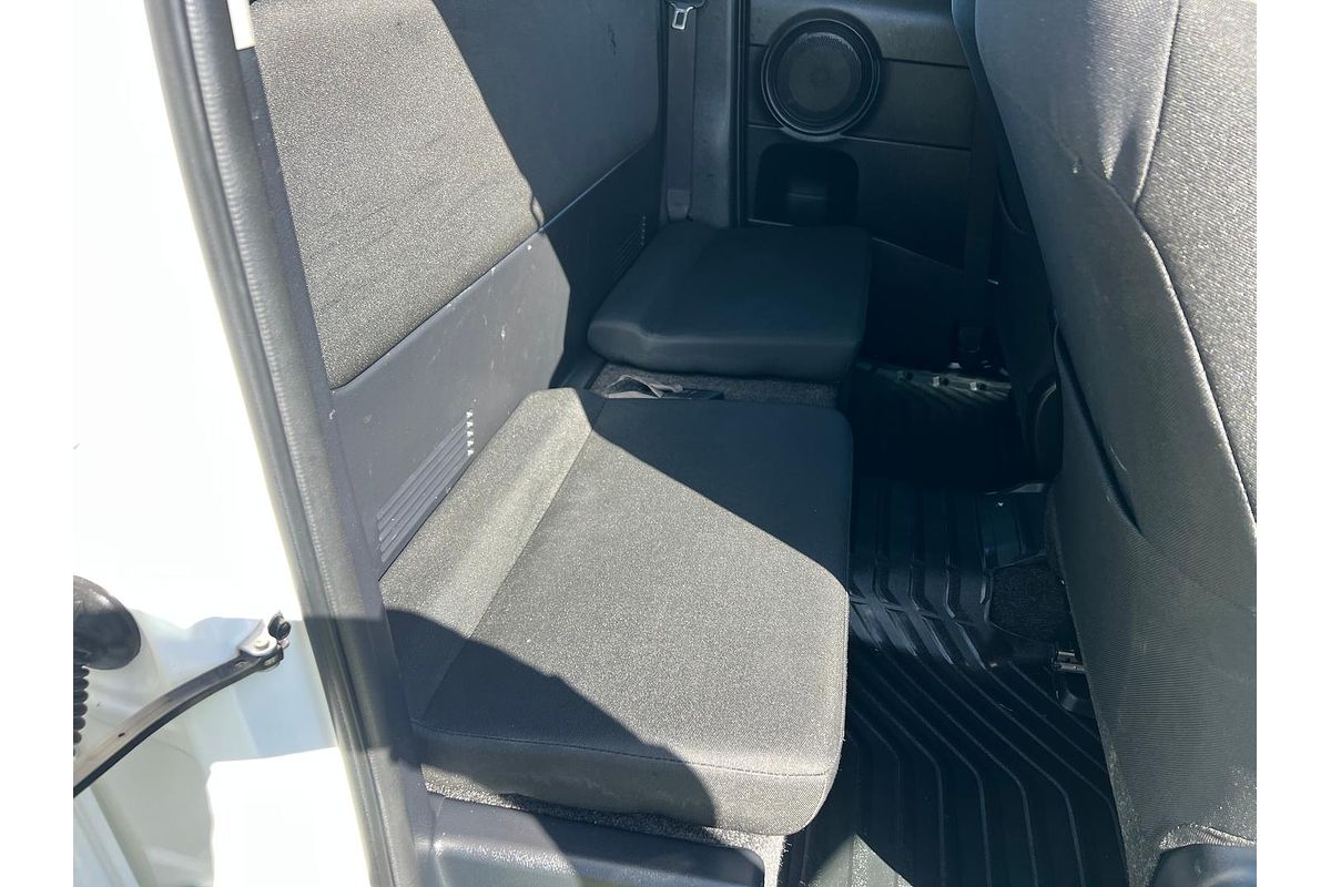 2016 Toyota Hilux SR GUN126R 4X4