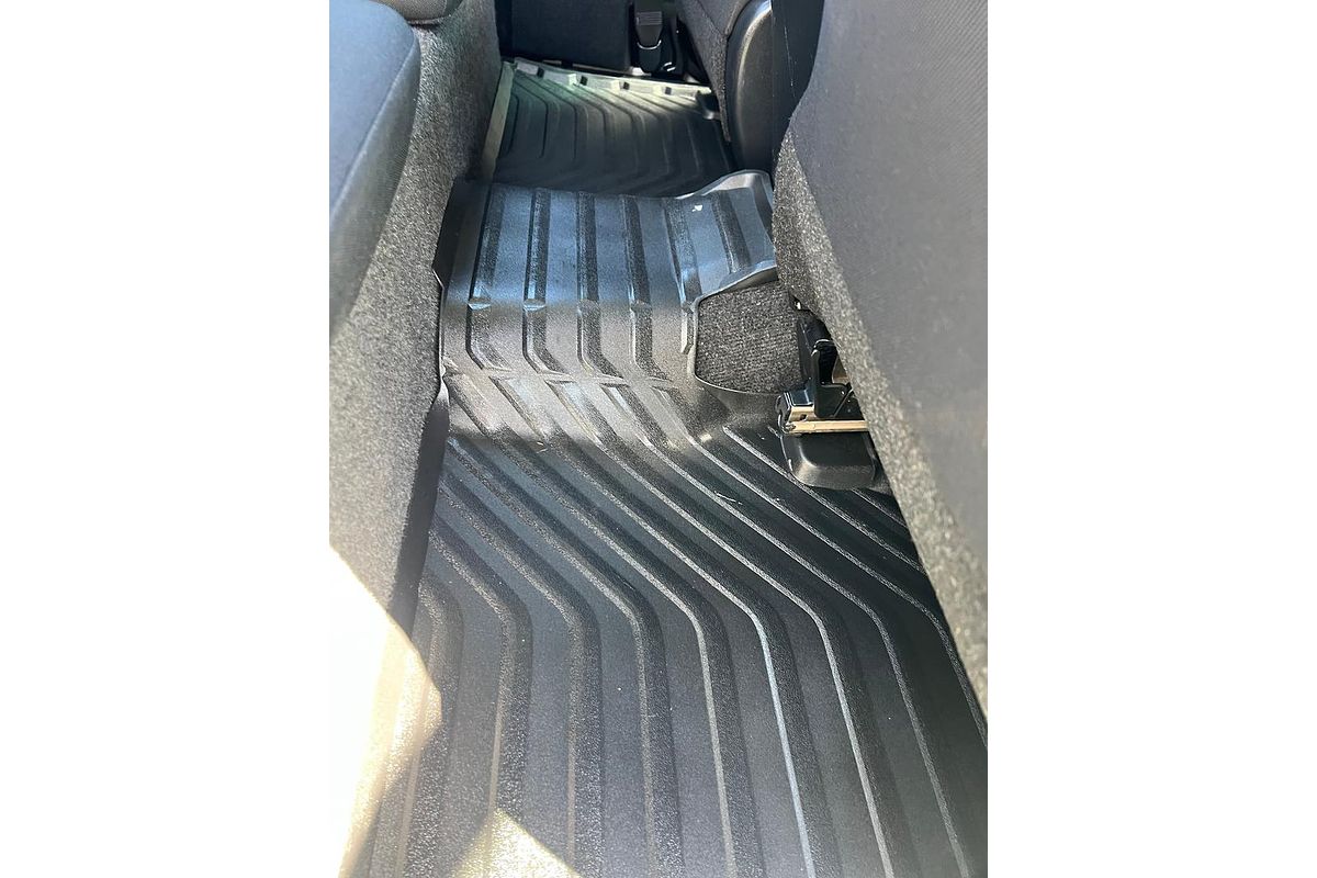 2016 Toyota Hilux SR GUN126R 4X4