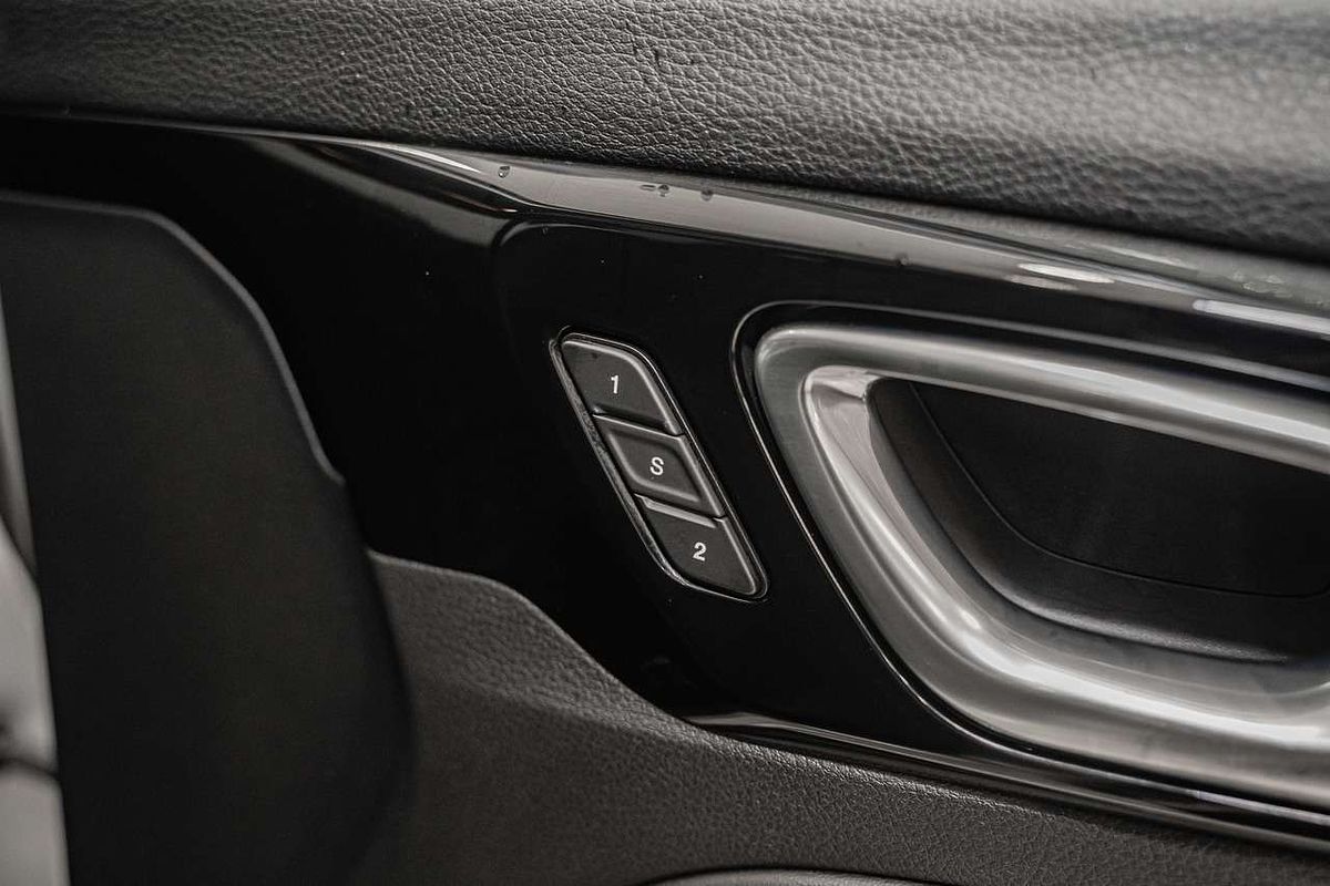 2022 Jeep Compass S-Limited M6