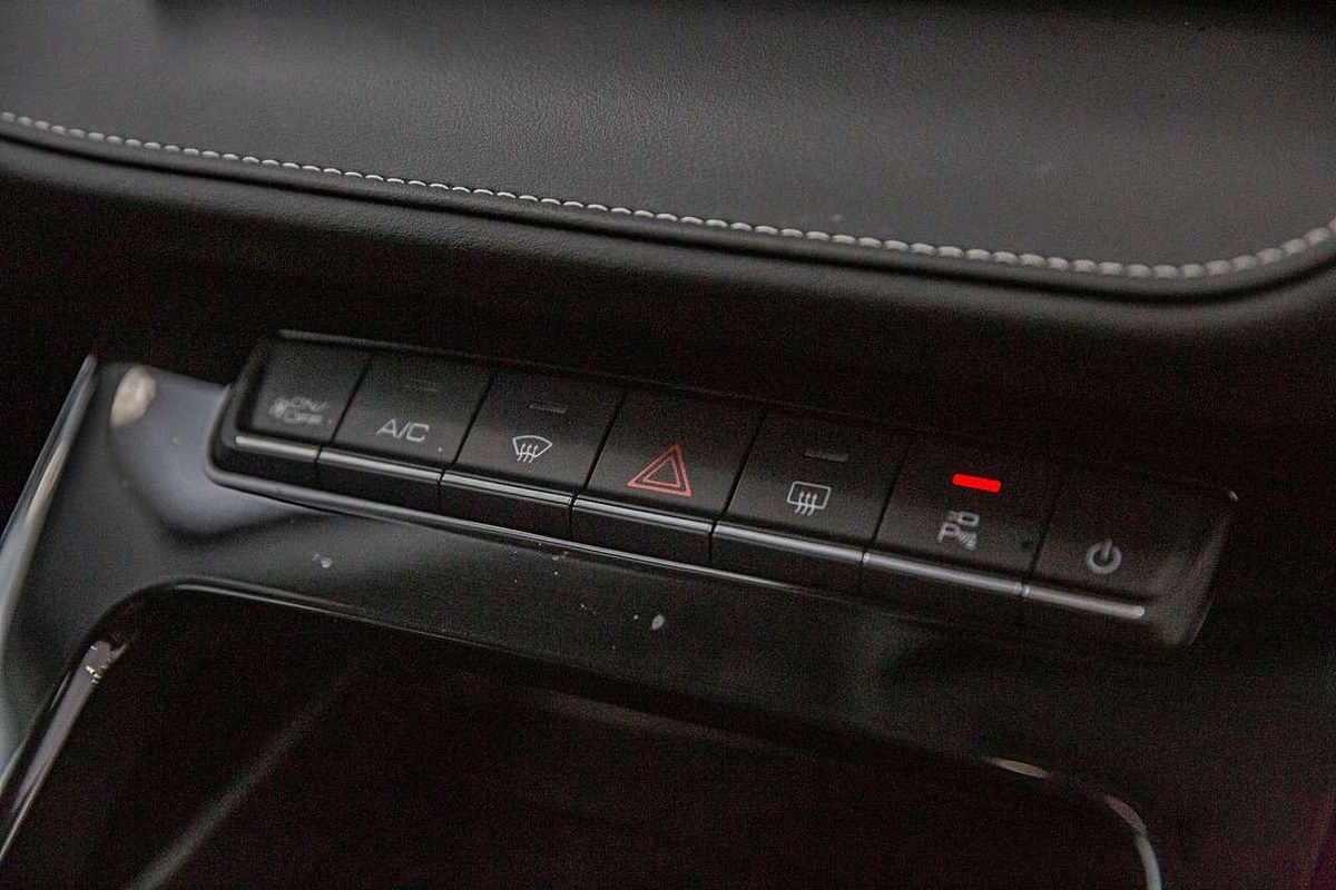 2025 GWM Haval H6 Lux B01