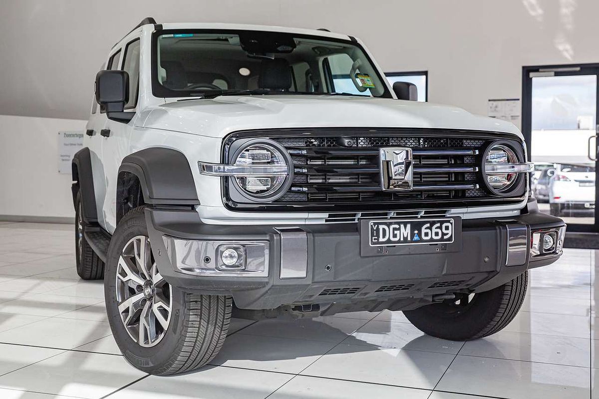2024 GWM Tank 300 Ultra Hybrid P01