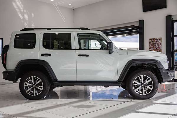 2024 GWM Tank 300 Ultra Hybrid P01