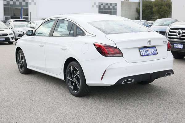 2024 MG MG5 Essence