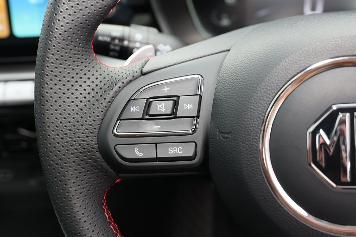 2024 MG MG5 Essence