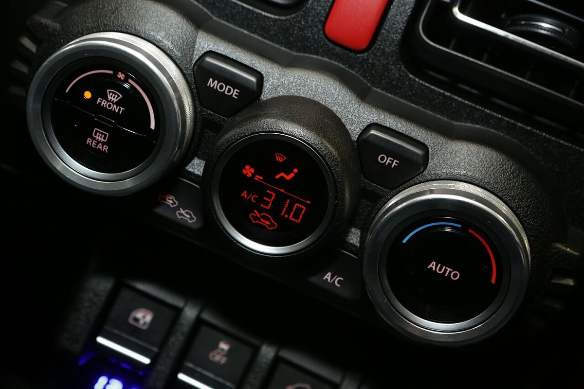 2022 Suzuki Jimny GLX GJ