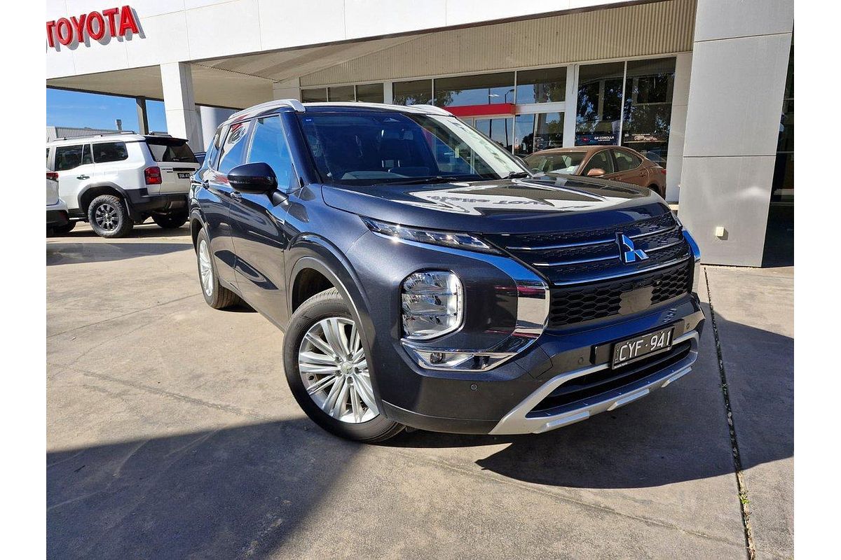 2023 Mitsubishi Outlander LS ZM