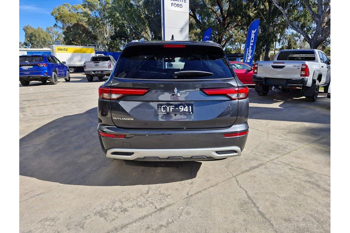 2023 Mitsubishi Outlander LS ZM