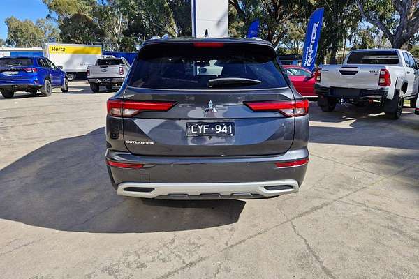 2023 Mitsubishi Outlander LS ZM