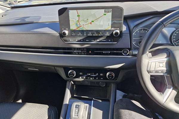 2023 Mitsubishi Outlander LS ZM