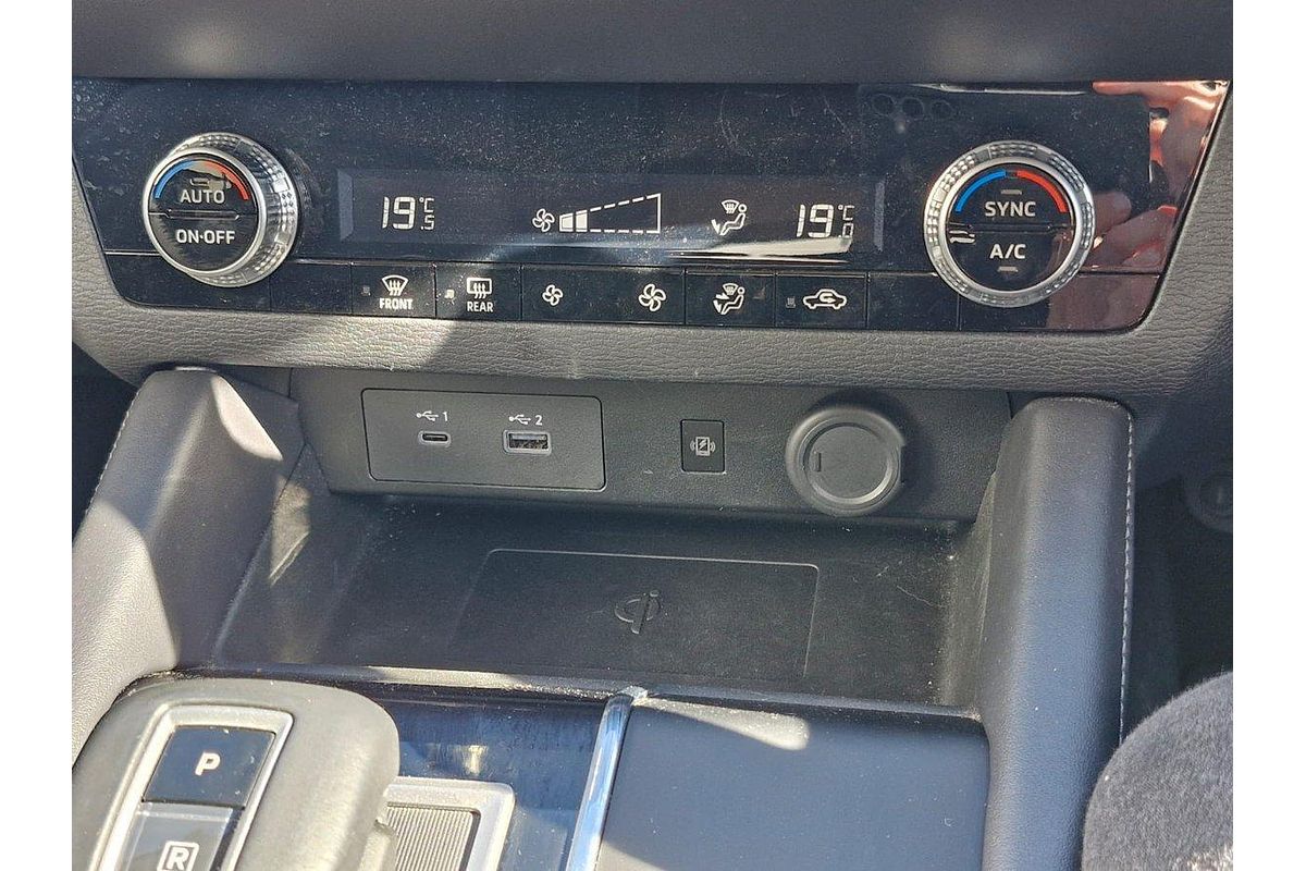 2023 Mitsubishi Outlander LS ZM