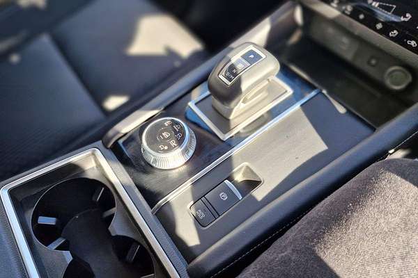 2023 Mitsubishi Outlander LS ZM