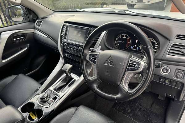 2017 Mitsubishi Pajero Sport GLS QE