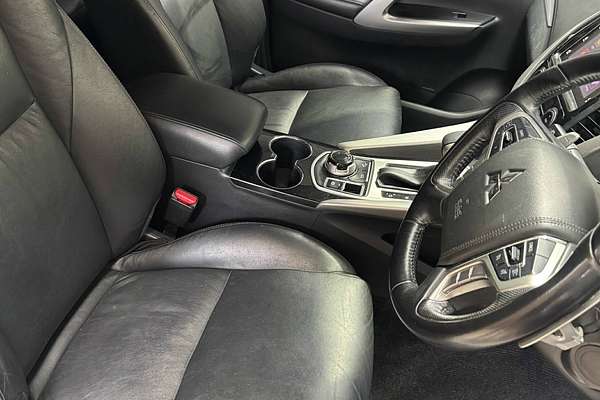 2017 Mitsubishi Pajero Sport GLS QE