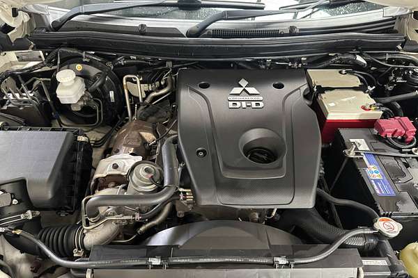 2017 Mitsubishi Pajero Sport GLS QE