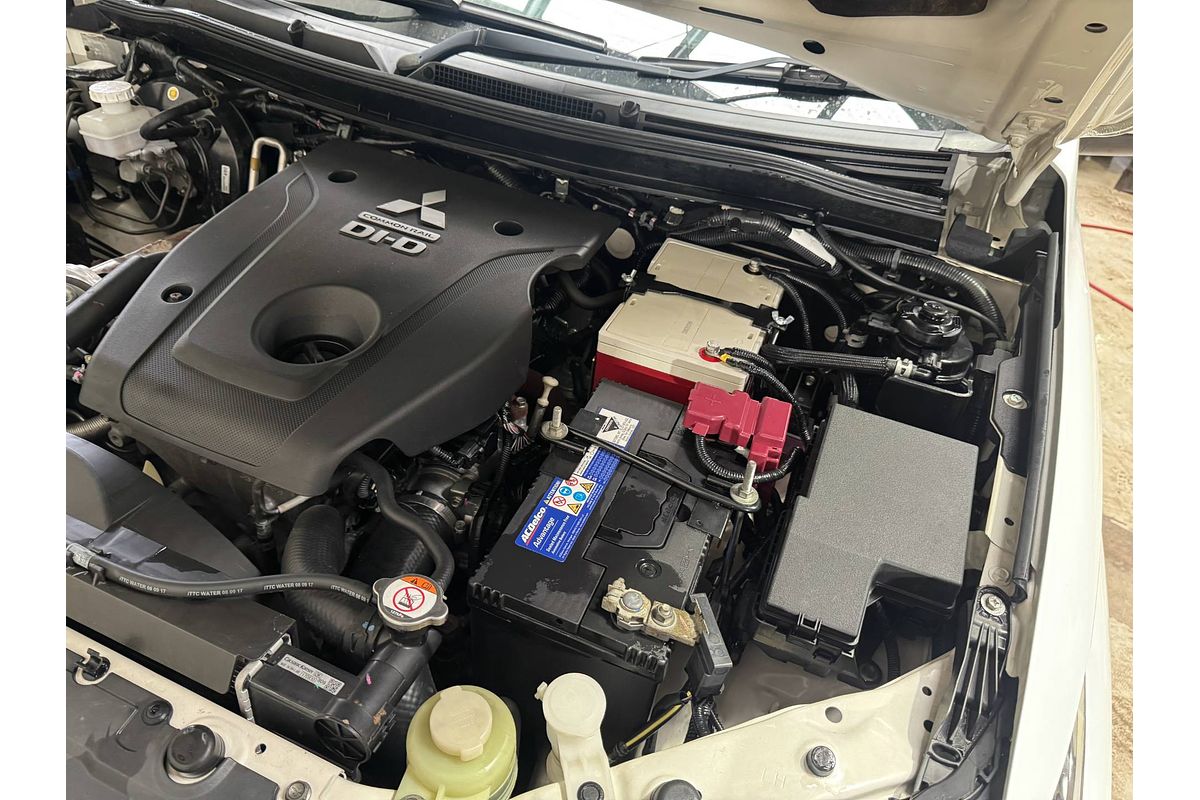2017 Mitsubishi Pajero Sport GLS QE