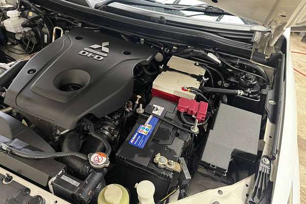 2017 Mitsubishi Pajero Sport GLS QE