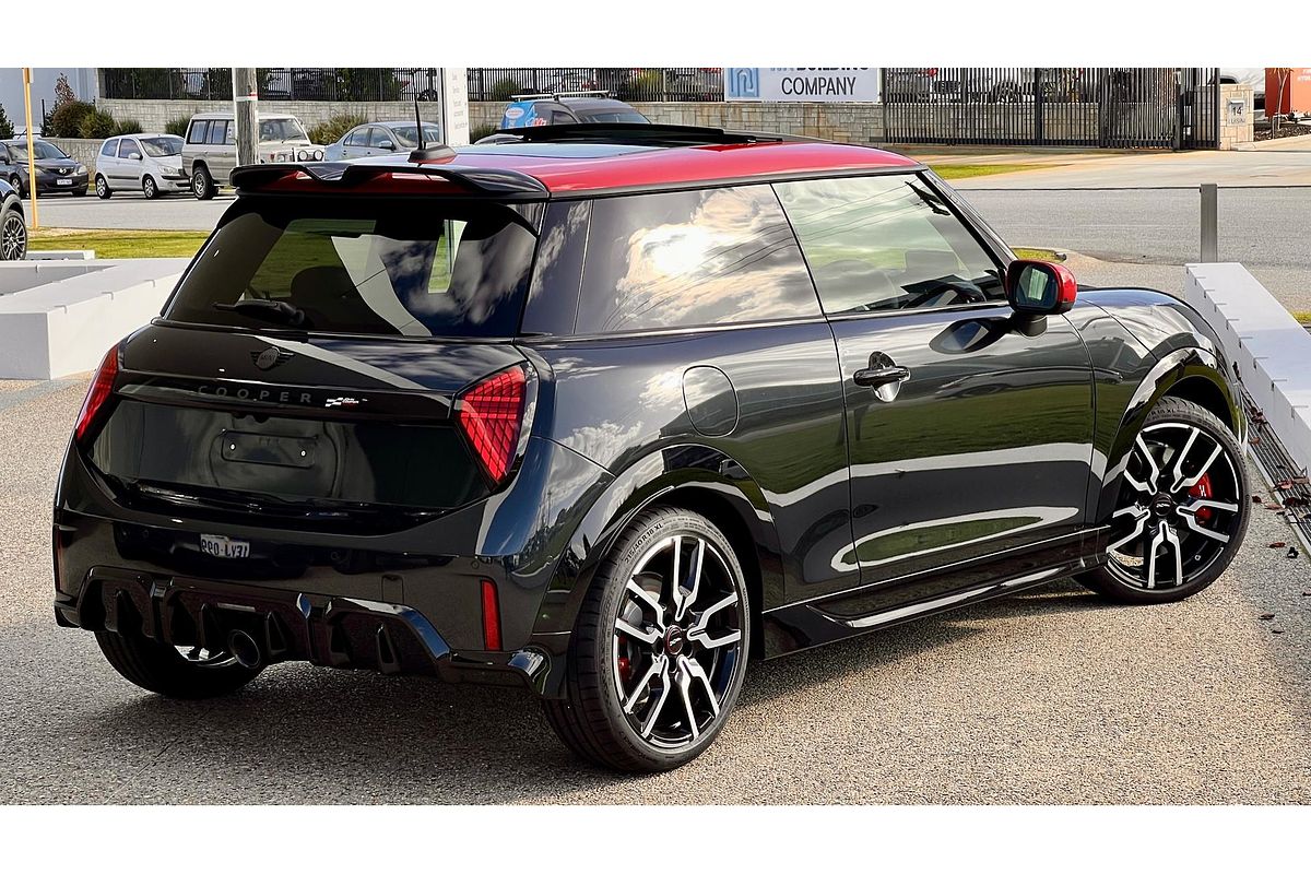 2025 MINI Cooper JCW Favoured F66