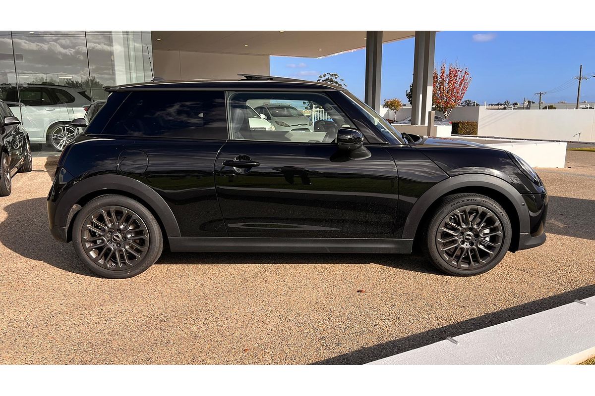 2025 MINI Cooper S Classic F66