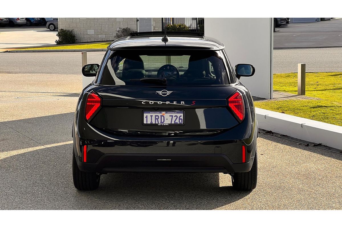 2025 MINI Cooper S Classic F66