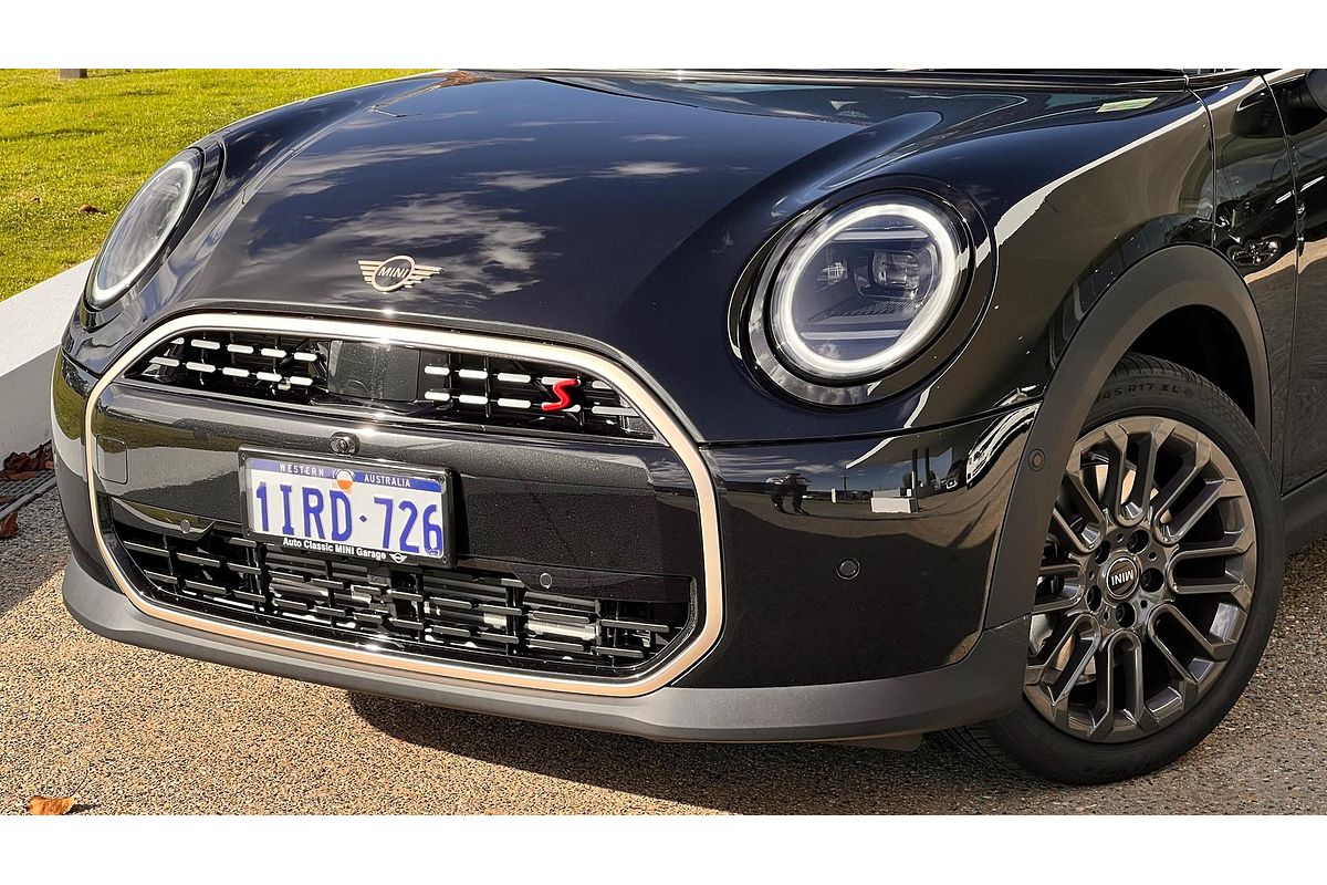 2025 MINI Cooper S Classic F66